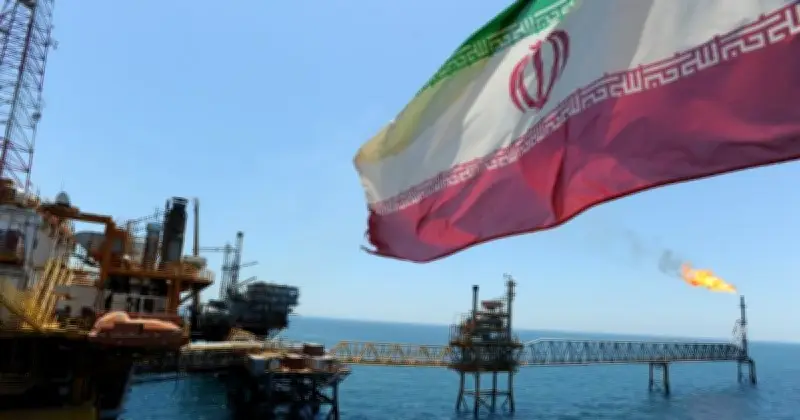 ইরানের তেলক্ষেত্রে হামলায় কঠোর পাল্টা জবাবের হুঁশিয়ারি