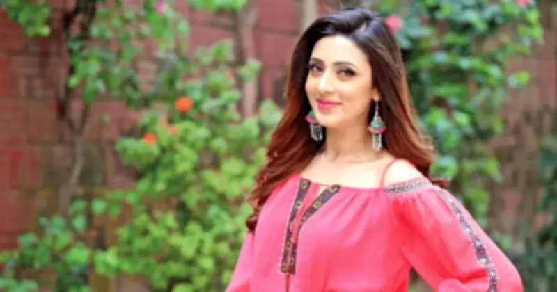 অবন্তীর পাশে দাঁড়ালেন বিদ্যা সিনহা মিম, সাংবাদিকতার শিষ্টাচার নিয়ে মন্তব্য