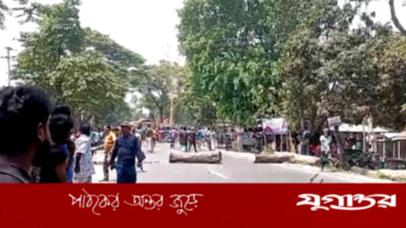 নাটোরে যুবদলের দুই গ্রুপের সংঘর্ষে আহত ১০, সড়ক অবরোধ