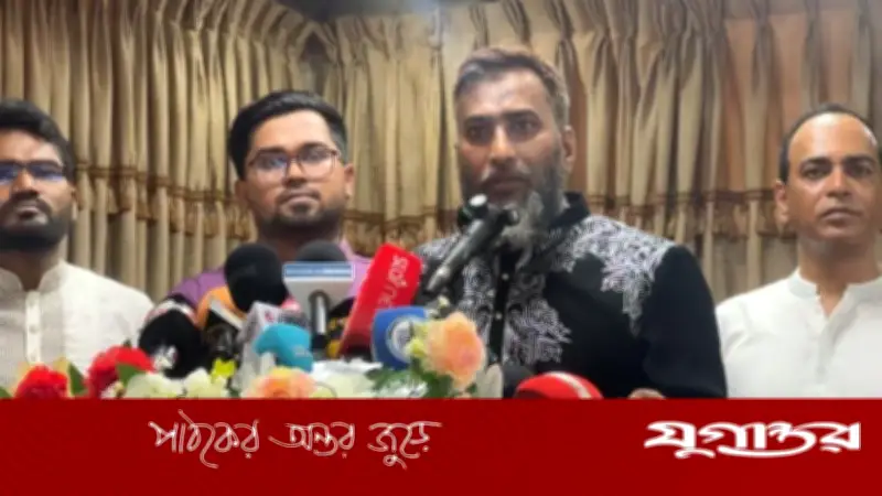 রাজপথে নামলে সরকারের পতন দ্রুত হবে: ইসহাক সরকার