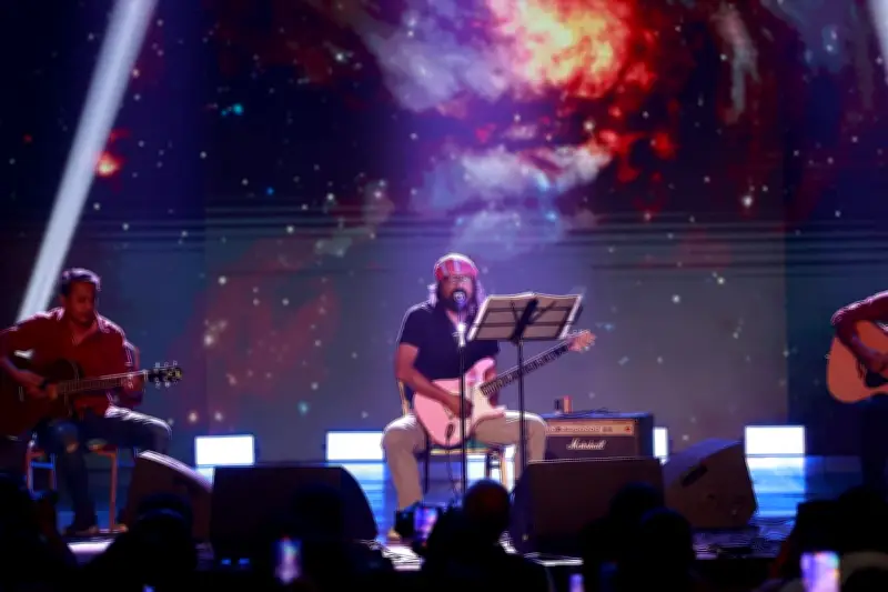 মেরিল-প্রথম আলো পুরস্কারে নগরবাউল জেমসের বিশেষ সম্মাননা