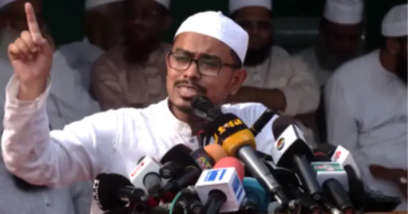 শহীদদের সাথে প্রতারণাকারীরা ধুলোর সাথে মিশে যাবে: ডাকসু ভিপি