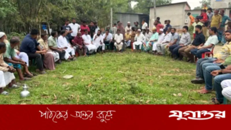 স্বামীর কবরের পাশে ঠাঁই নেওয়া নারীর সন্তানদের জমি দেওয়ার আশ্বাস