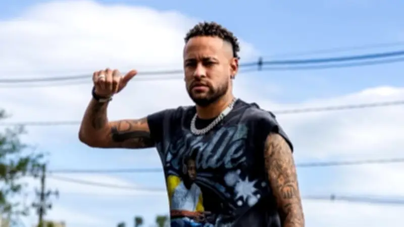 নেইমারকে নিয়ে ব্রাজিলের বিশ্বকাপ স্কোয়াড বিতর্ক তুঙ্গে