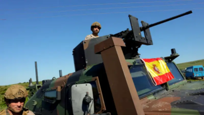 ইরান যুদ্ধে সহায়তা না দেওয়ায় ন্যাটো মিত্রদের শাস্তির পথ খুঁজছে যুক্তরাষ্ট্র