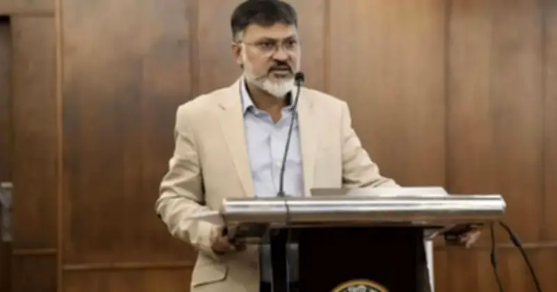 হকার পুনর্বাসনে ডিএনসিসির ছয় মাঠ নির্ধারণ