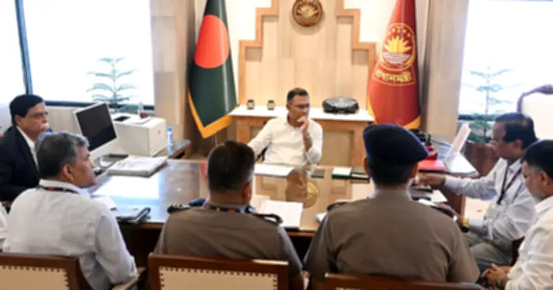 প্রধানমন্ত্রী তারেক রহমানের নির্দেশ: উচ্ছেদ হওয়া হকারদের দ্রুত পুনর্বাসন