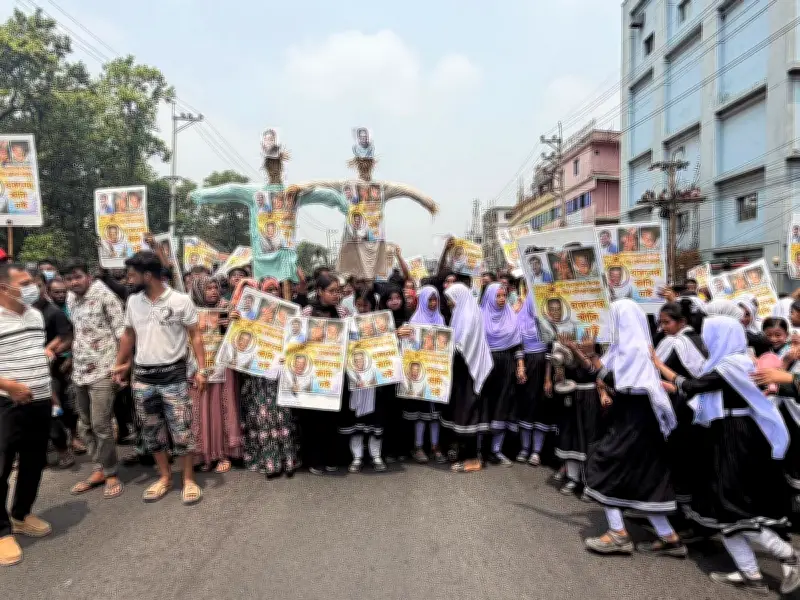 গাজীপুরে সাবেক ছাত্রদল নেতার ওপর হামলার প্রতিবাদে বিক্ষোভ