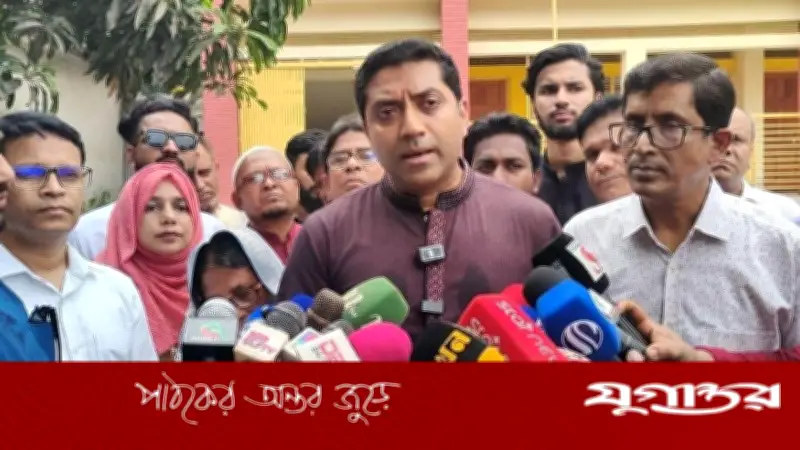 কুমিল্লায় বাস-মাইক্রোবাস সংঘর্ষে নিহত ৪, আহত ১৫