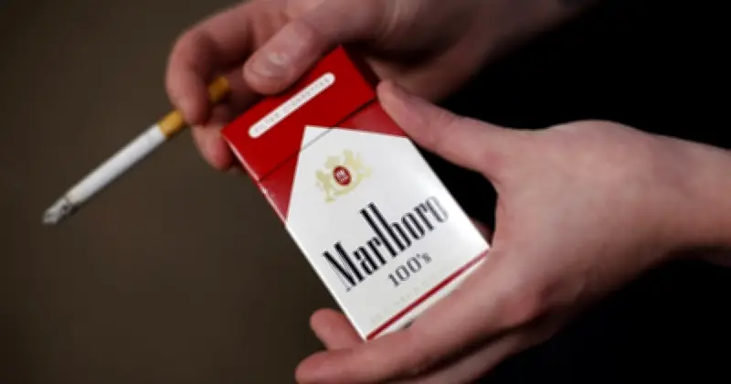 ব্রিটেনে ১৭ বছরের কম বয়সীদের জন্য пожизненный запрет на сигареты