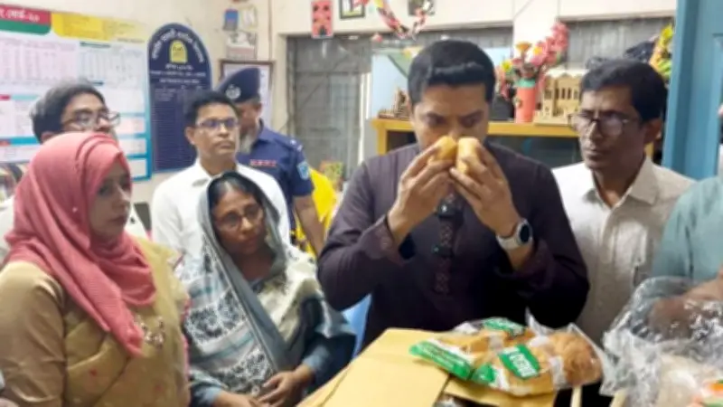 স্কুল পরিদর্শনে গিয়ে খাবারে গন্ধ, ল্যাবে স্যাম্পল পাঠালেন প্রতিমন্ত্রী