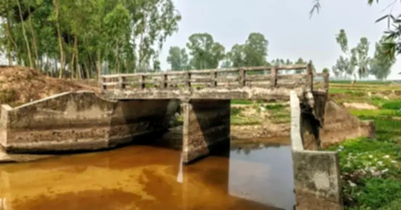 পুনর্ভবা নদীর সেতু ৯ বছরেও মেরামত হয়নি, দুর্ভোগে ১০ গ্রামের মানুষ