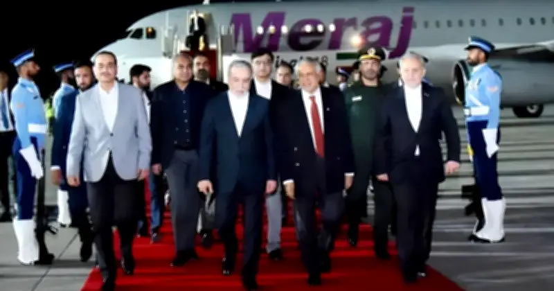 যুক্তরাষ্ট্রের দল আসার আগেই পাকিস্তান ছাড়লেন ইরানের পররাষ্ট্রমন্ত্রী