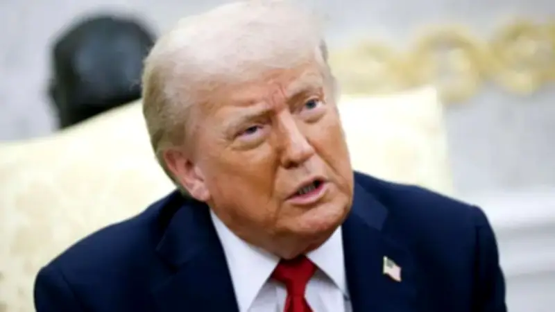 ওয়াশিংটনে নৈশভোজে বন্দুকধারীর গুলি, ট্রাম্পকে সরিয়ে নেওয়া