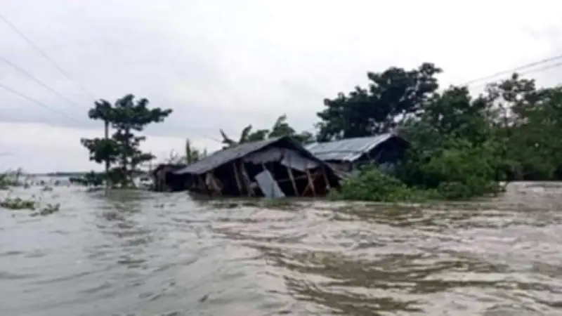 দেশে সোমবার থেকে ভারী বৃষ্টি, বন্যার শঙ্কা