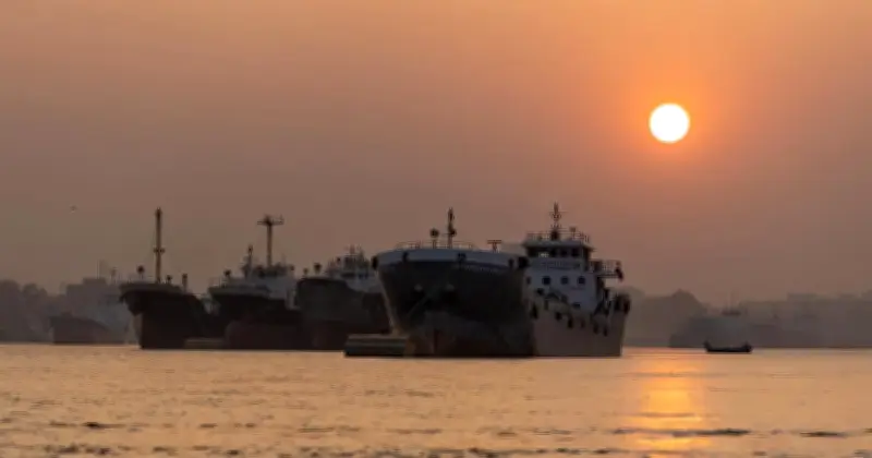 সৌদি থেকে ১ লাখ টন অপরিশোধিত তেল বহনকারী জাহাজ ৫ মে চট্টগ্রামে পৌঁছাবে