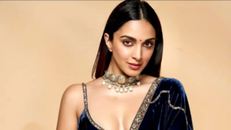 অন্তঃসত্ত্বা কিয়ারাকে জড়িয়ে ধরতে গিয়েছিল অপরিচিত, বাধা দিলেন দেহরক্ষী