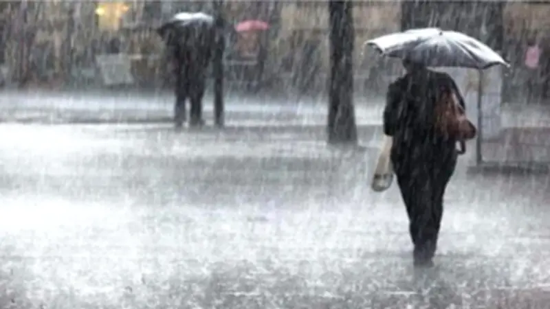 দেশে সোমবার থেকে ভারী বৃষ্টি, বন্যার শঙ্কা