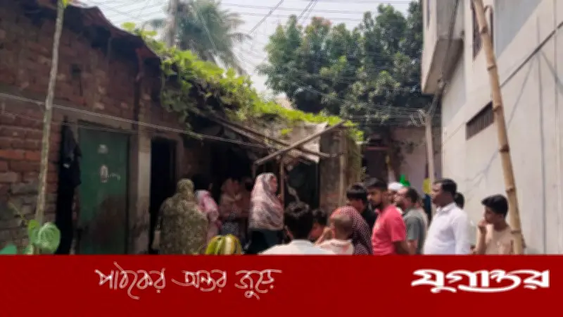 টঙ্গীতে বাবা-ছেলে হত্যা: বড় ভাই আটক, রহস্য উদঘাটনে তদন্ত