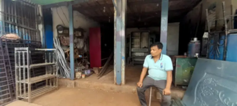 নোয়াখালীতে লোডশেডিংয়ে বিপর্যস্ত জনজীবন, ব্যবসায় লোকসান