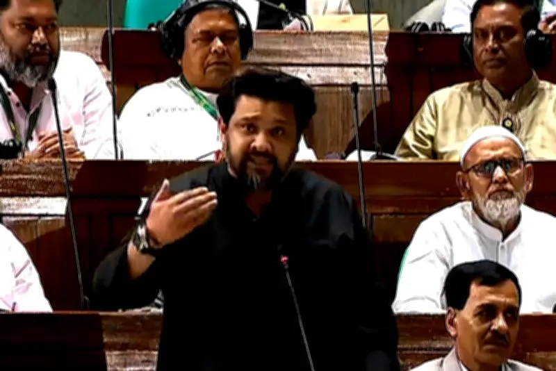 জাতীয় সংসদে নতুন বাজেট পেশ, শিক্ষা ও স্বাস্থ্য খাতে বরাদ্দ বেড়েছে
