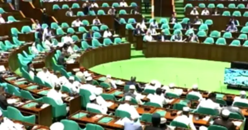 জ্বালানি সংকট মোকাবিলায় ১০ সদস্যের কমিটি সংসদে পাস