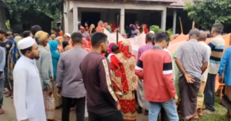 গাইবান্ধায় বজ্রাঘাতে চাচা-ভাতিজাসহ পাঁচজন নিহত