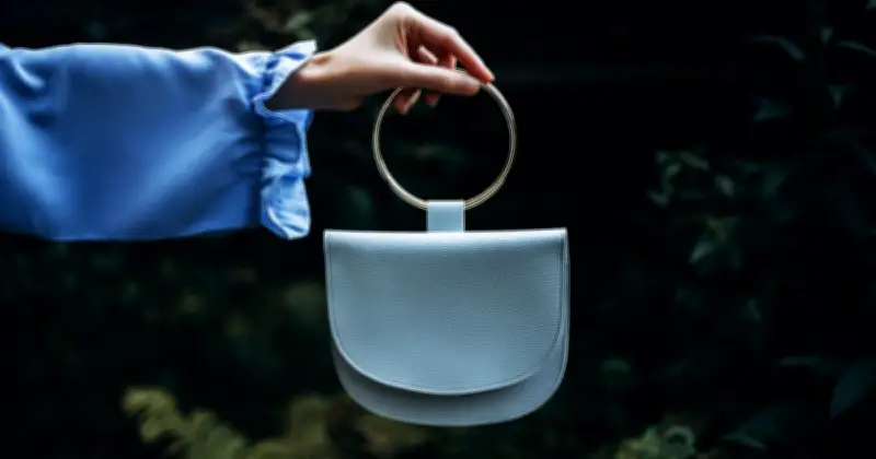 মানসিক চাপ কমাতে ‘প্যানিক পাউচ’ জনপ্রিয়তা পাচ্ছে বিশ্বজুড়ে