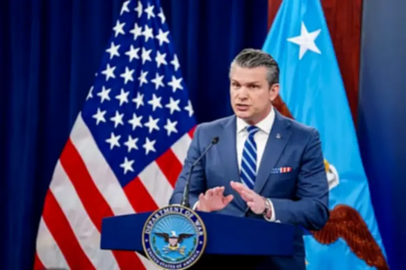 যুক্তরাষ্ট্রের সামরিক বাহিনীর নোবেল পাওয়া উচিত: প্রতিরক্ষামন্ত্রী