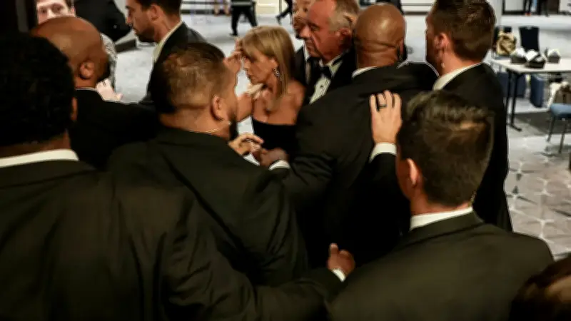 হোয়াইট হাউসের নৈশভোজে গুলি, আতঙ্কিত অতিথিরা