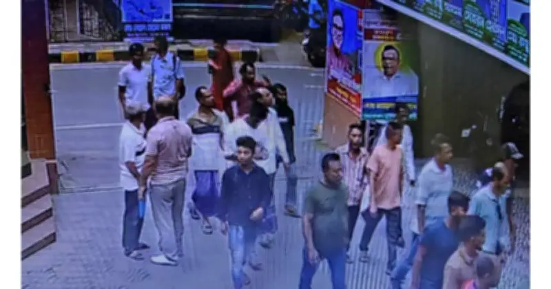 খুলনা প্রেসক্লাবে সাংবাদিকদের ওপর হামলা, বিক্ষোভ ও সড়ক অবরোধ