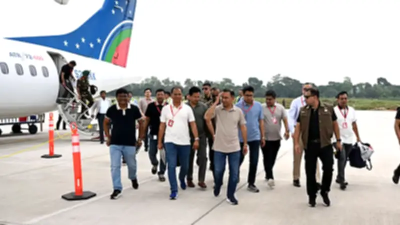 প্রধানমন্ত্রী তারেক রহমান যশোরে পৌঁছেছেন, কালবৈশাখীতে নিহত ৩