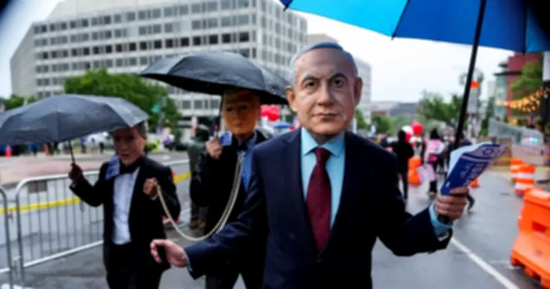 নেতানিয়াহুর হিজবুল্লাহ হুঁশিয়ারি অভ্যন্তরীণ চাপ সামলানোর কৌশল: সেনা কর্মকর্তা