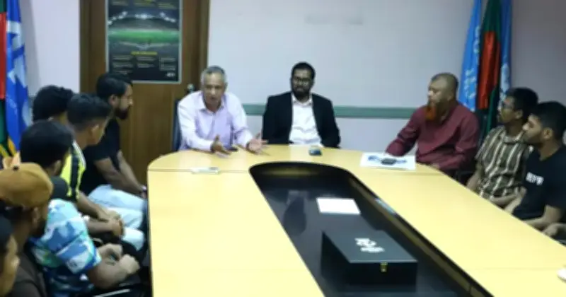 সাফ খেলোয়াড় ইস্যুতে বাফুফের সঙ্গে ফুটবলারদের বৈঠক, চার বিদেশি খেলোয়াড়ের দাবি