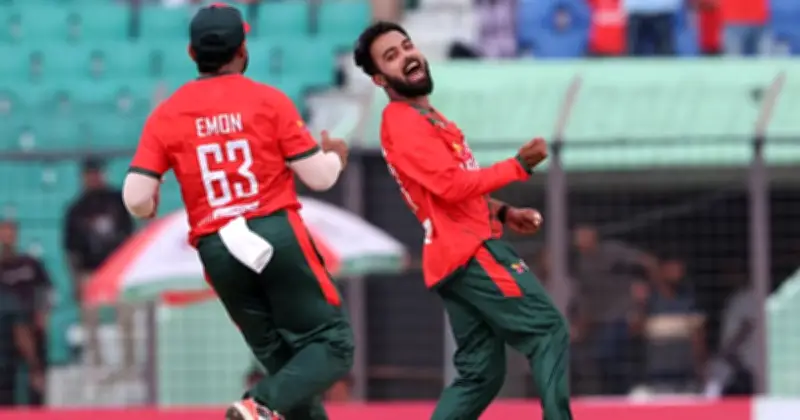 নিউজিল্যান্ডের বিপক্ষে ঘুরে দাঁড়াল বাংলাদেশ