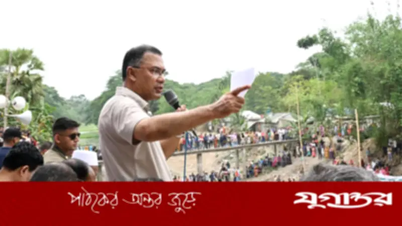 গণভোট ও জুলাই সনদ নিয়ে বিভ্রান্তিকারীদের প্রশ্রয় না দেওয়ার আহ্বান প্রধানমন্ত্রীর