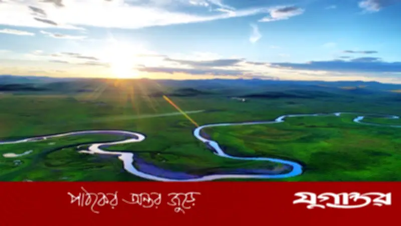 এক লাফেই পার হওয়া যায় বিশ্বের সবচেয়ে সরু নদী 'হুয়ালাই'