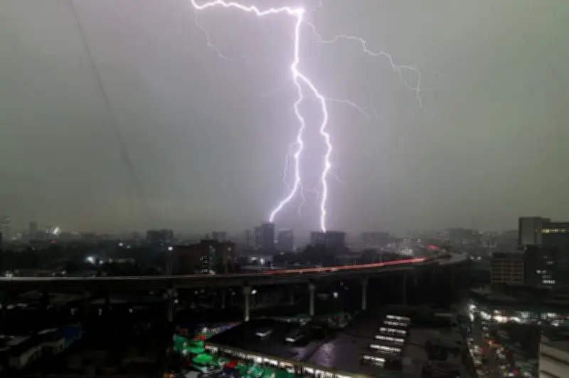 দেশের ৭ জেলায় বজ্রপাতে ১৪ জনের মৃত্যু, এক দিনে সর্বোচ্চ