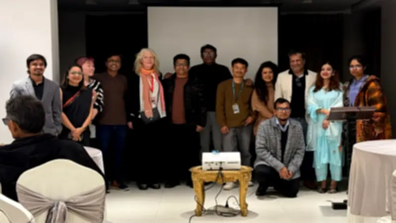 ওয়েস্ট মিটস ইস্ট ল্যাবে তরুণ নির্মাতাদের জন্য ১০ লাখ টাকা জেতার সুযোগ