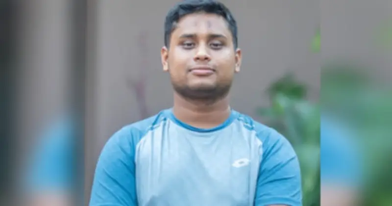 হাসনাত আবদুল্লাহর লাল কার্ড পোস্ট ভাইরাল