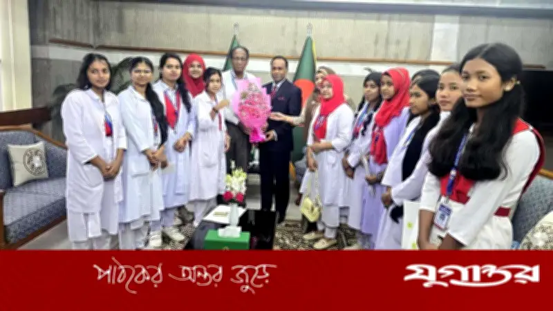 ডেপুটি স্পিকারের সঙ্গে দুর্গাপুর মহিলা কলেজের শিক্ষার্থীদের সাক্ষাৎ