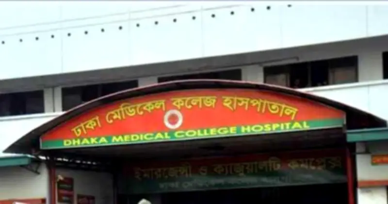 ডেমরায় বাস-লেগুনা সংঘর্ষে নিহত ১, আহত কয়েকজন