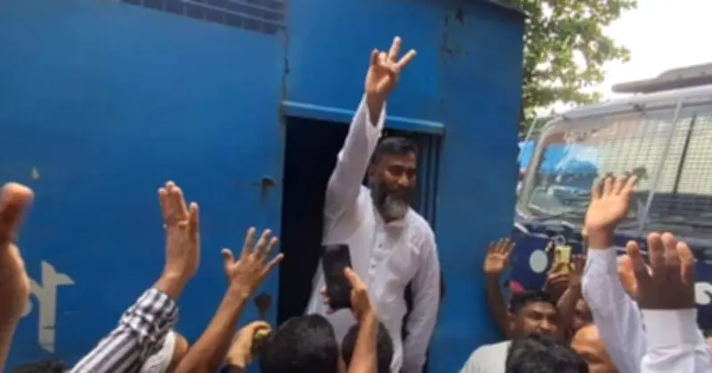 বিএনপি ছেড়ে এনসিপিতে যোগ, নিজের অবস্থান বদলের কারণ ব্যাখ্যা করলেন ইসহাক সরকার