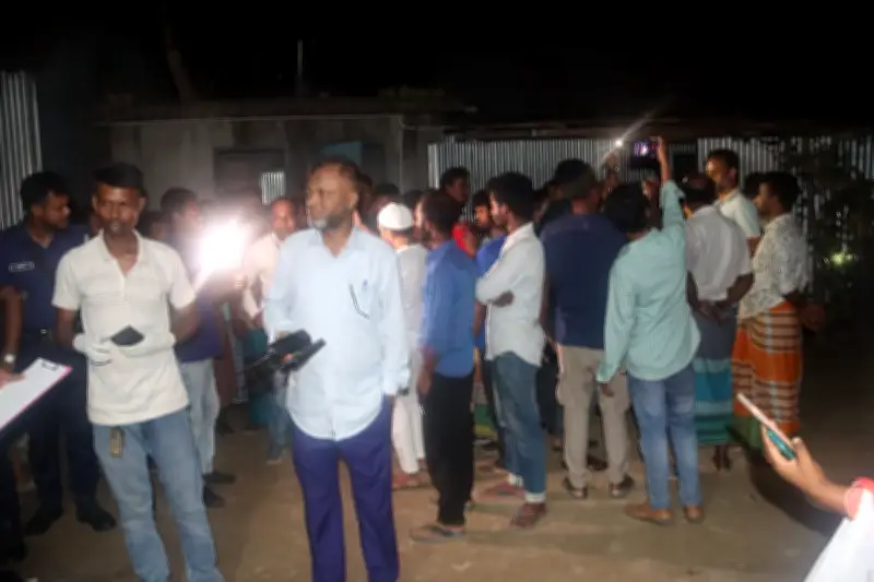 ফরিদপুরে দাদি-ফুফু-প্রতিবেশী হত্যায় আকাশ মোল্লা আটক