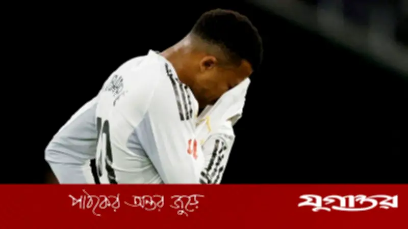 বিশ্বকাপের আগে বড় ধাক্কা, চোট পেলেন এমবাপ্পে