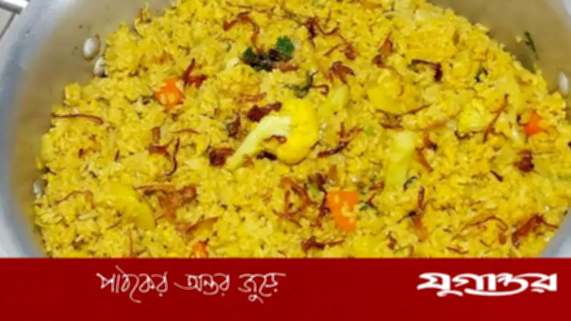 বৃষ্টি নামলেই খিচুড়ি খেতে মন চায়? জেনে নিন আসল কারণ