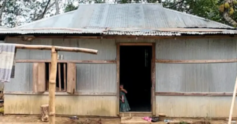 খাগড়াছড়িতে কৃষকের ঘরে ভুতুড়ে বিদ্যুৎ বিল ১ লাখ ৪ হাজার টাকা