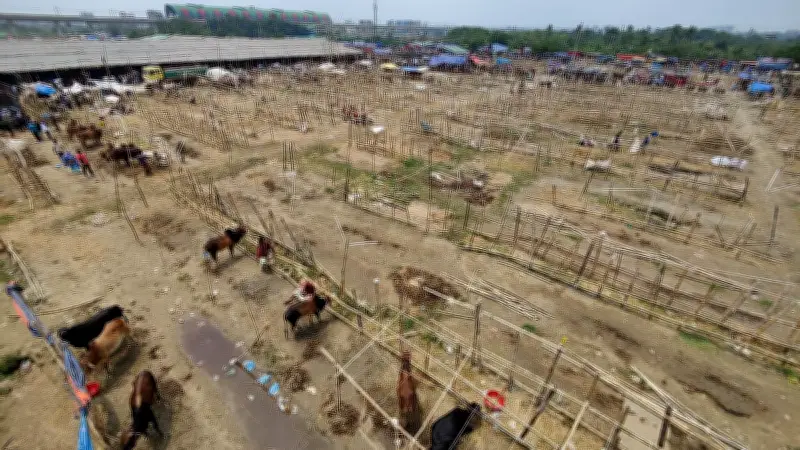 উত্তরা দিয়াবাড়ির অস্থায়ী হাটের ইজারা ১৪ কোটি টাকা