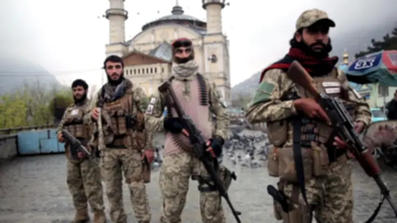 আফগানিস্তানে বিশ্ববিদ্যালয়ে হামলা, নিহত ৭; ঢাকায় বায়ুদূষণ সতর্কতা