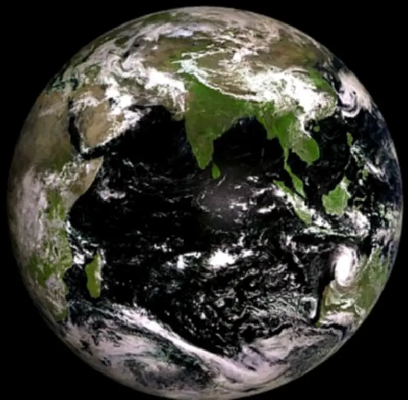 রসকসমসের স্যাটেলাইট ছবিতে দক্ষিণ এশিয়ার রহস্যময় সবুজ আভা